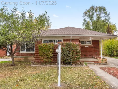 7231 Weingartz, Center Line, MI 48015