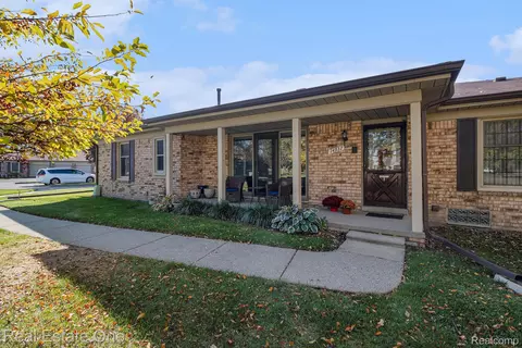 14937 Hartford Ct, Shelby Township, MI 48315