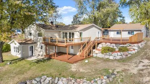 551 Joslyn Rd, Lake Orion, MI 48362
