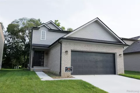 23207 Dale Allen Dr, Clinton Township, MI 48035