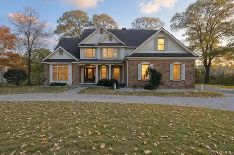 5203 N Bancroft, Shiawassee, MI 48429