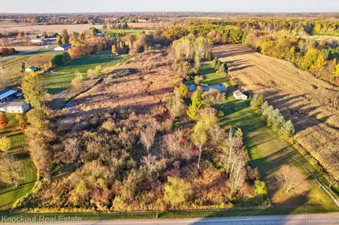 4690 Birch Run Rd, Millington, MI 48746