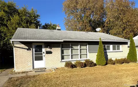 841 E Hudson Ave, Madison Heights, MI 48071