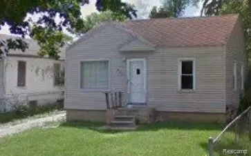 618 E Parkway Ave, Flint, MI 48505