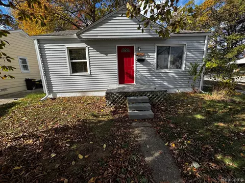 26475 Lorenz St, Madison Heights, MI 48071