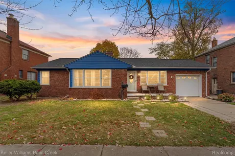 2439 22nd St, Wyandotte, MI 48192