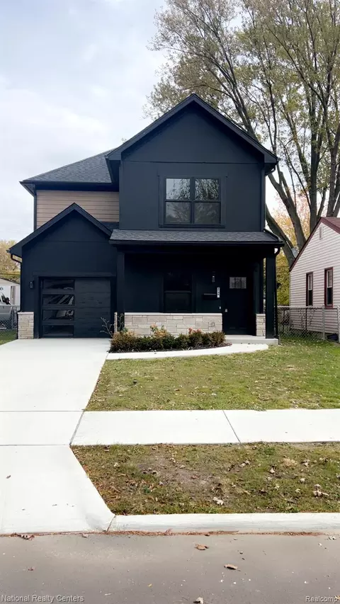 2130 Almont, Ferndale, MI 48220
