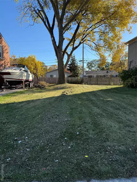 0 0 15 Mile Lot 1 Cstrc Rd, Clinton, MI 48035