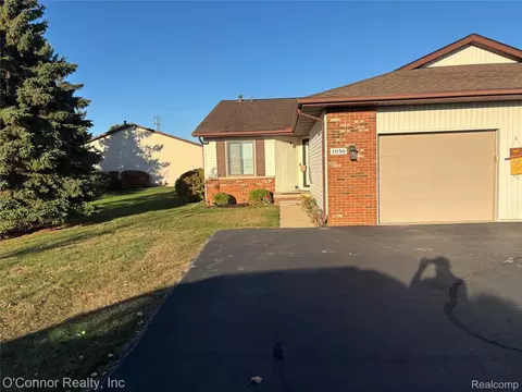 1936 Michigan Ave, Marysville, MI 48040