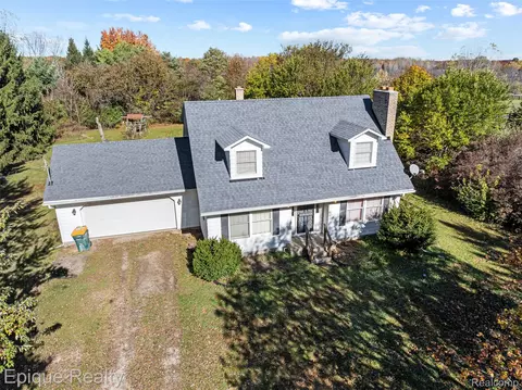 10208 Reid Rd, Swartz Creek, MI 48473