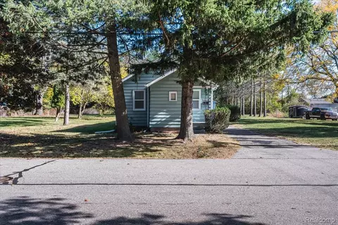 20756 Van Buren St, Southfield, MI 48033
