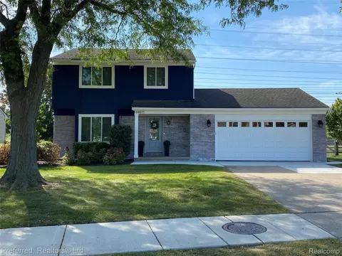 44893 Fair Oaks Dr, Canton, MI 48187