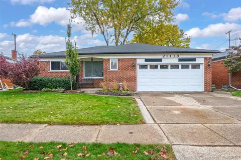 21118 Michael Ct, Saint Clair Shores, MI 48081