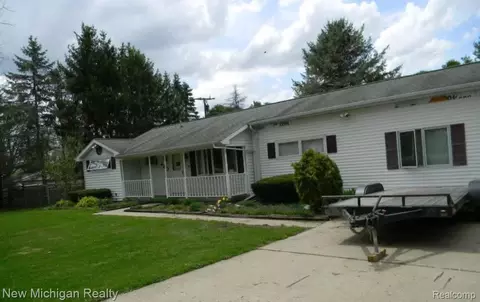 420 S Maple St, Webberville, MI 48892