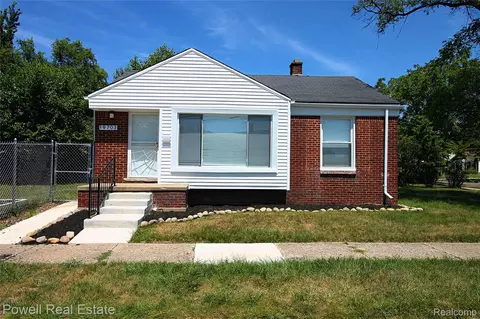 19703 Santa Barbara Dr, Detroit, MI 48221