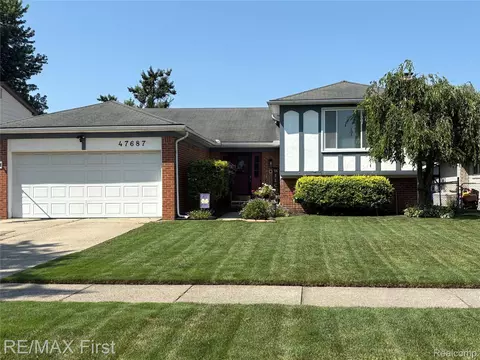 47687 Tilch Rd, Macomb, MI 48044