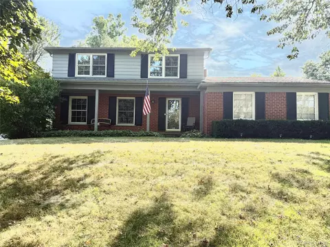 2570 Aspen Ln, Bloomfield Township, MI 48302