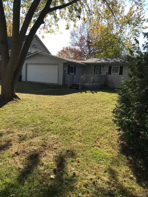 50763 Lenox St, New Baltimore, MI 48047