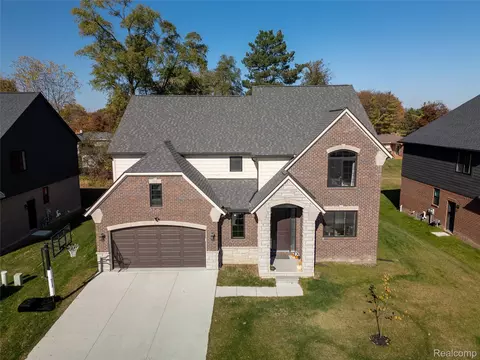 5092 Westminster Ave, Troy, MI 48085