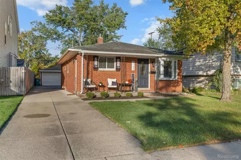 3153 Cummings Ave, Berkley, MI 48072