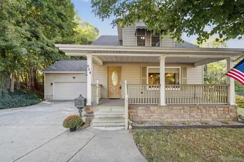 624 E Main St, Brighton, MI 48116