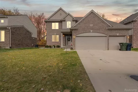 12239 Jode Pointe Dr, Sterling Heights, MI 48312