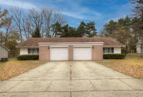 211215 Odoherty Rd, Brighton, MI 48116