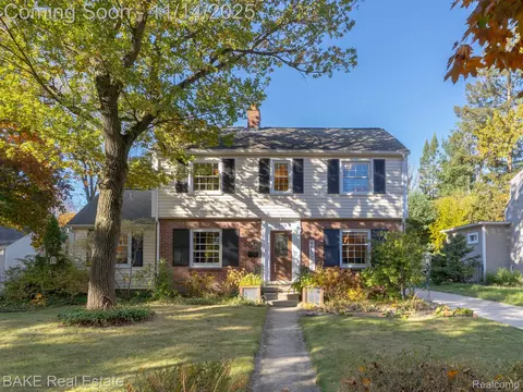1008 Roosevelt St, Plymouth, MI 48170