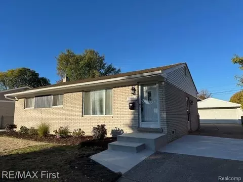 27869 Osmun St, Madison Heights, MI 48071