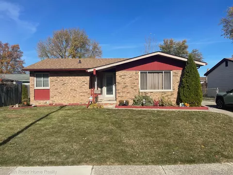 30286 Kipling St, Romulus, MI 48174