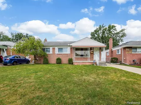 32508 Avondale St, Westland, MI 48186