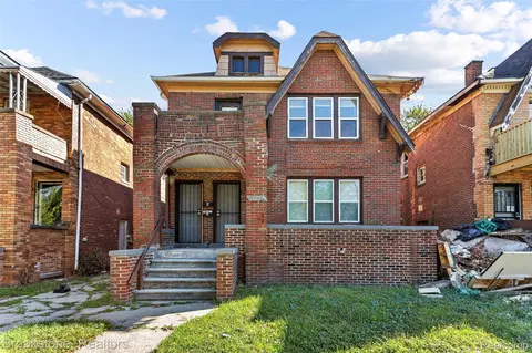 11300 Hubbell St, Detroit, MI 48227 | MLS# 20251058012 | 38 Photos - Movoto