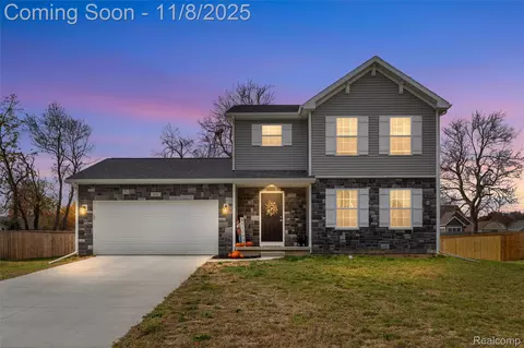 503 Wolf Ridge Ct, Adrian, MI 49221 photo 1