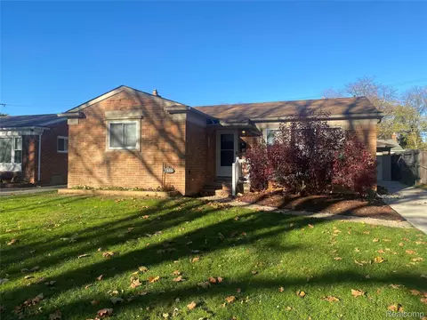 7696 Rosemary St, Dearborn Heights, MI 48127