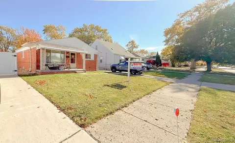 5728 Nightingale St, Dearborn Heights, MI 48127