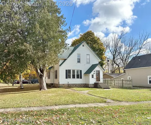 6865 Saint Marys St, Brown City, MI 48416