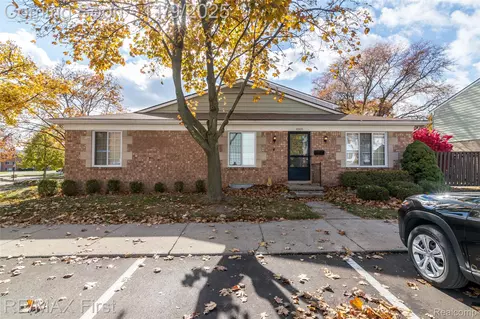 4909 Coventry St #287, Royal Oak, MI 48073