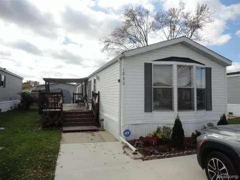 1823 Carmel, Monroe, MI 48161 photo 1