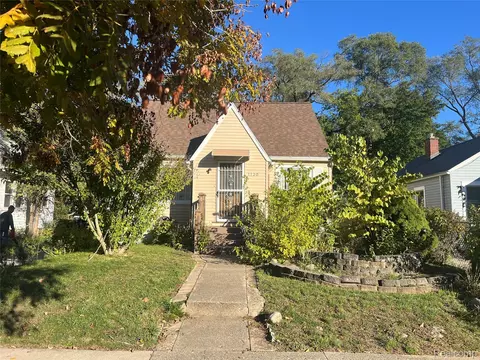 1730 Alto Ave SE, Grand Rapids, MI 49507