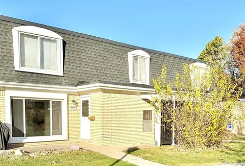 29672 City Center Dr #3, Warren, MI 48093
