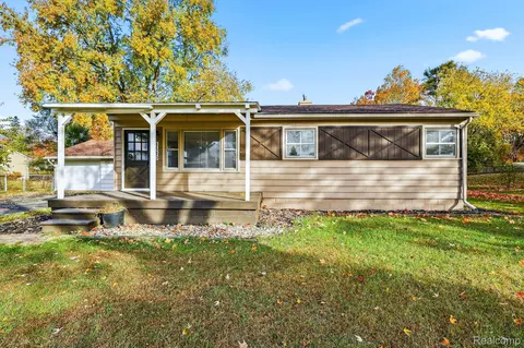 4340 Elmdale Ave, Village Of Clarkston, MI 48346