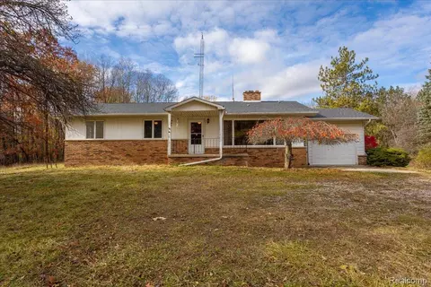 8465 Watson Rd, Burnside, MI 48453