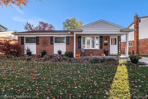 15387 Michael St, Taylor, MI 48180