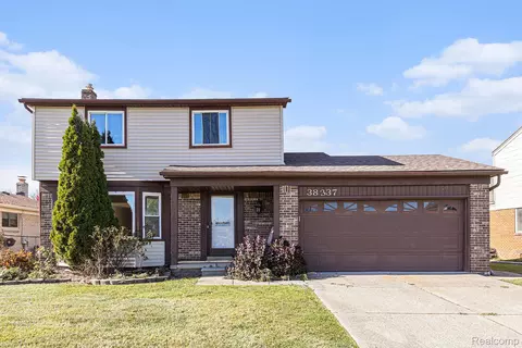 38337 Steede Dr, Sterling Heights, MI 48310