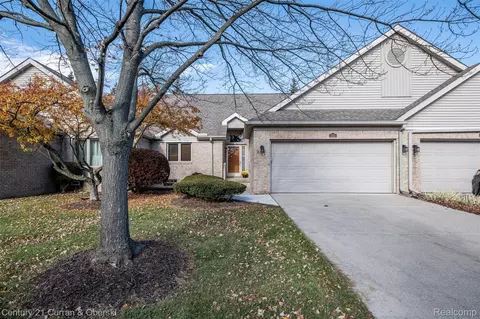 241 Edington Cir, Canton, MI 48187