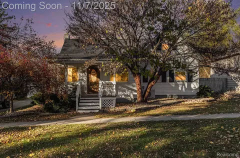 430 W 4th St, Imlay City, MI 48444