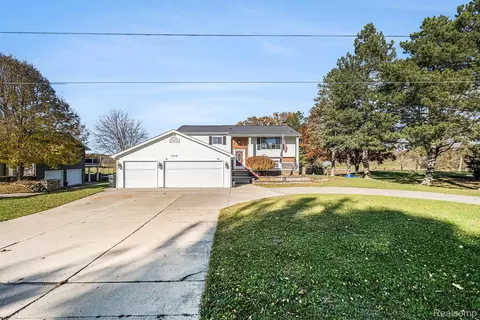 5212 W Farrand Rd, Vienna, MI 48420