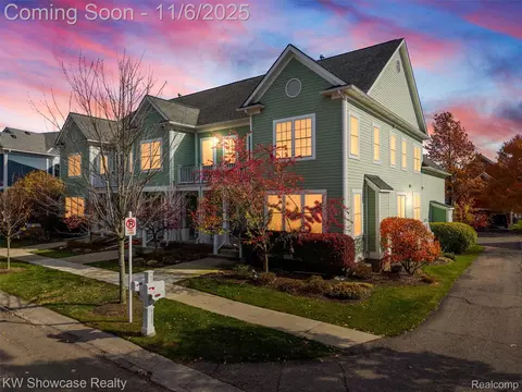 427 Patriot St, Canton, MI 48188