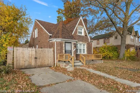 16509 Woodingham Dr, Detroit, MI 48221