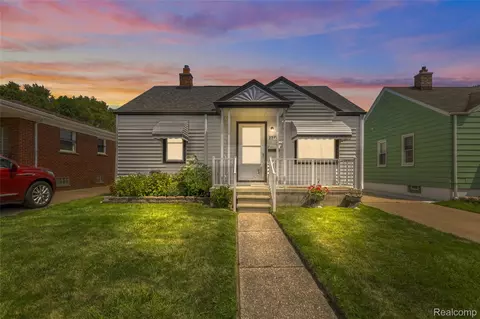 2790 Blanche St, Melvindale, MI 48122